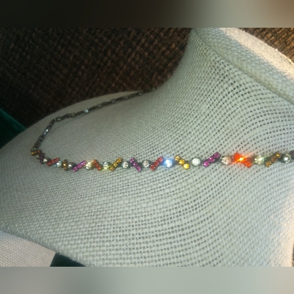 Sorrelli Swarovski Necklace - Picture 5 of 12